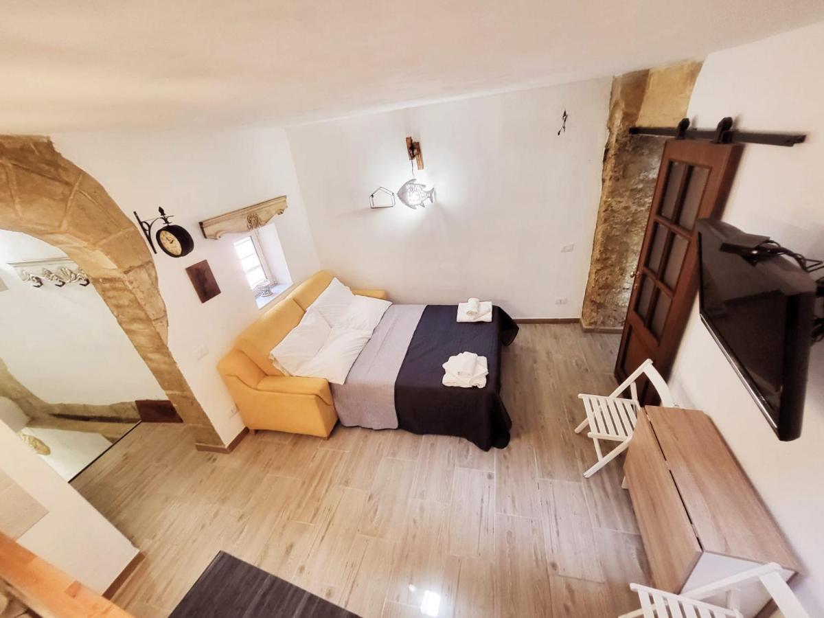 Casetta Poli- Appartamento Con Terrazza - Centro Storico Παλέρμο Εξωτερικό φωτογραφία