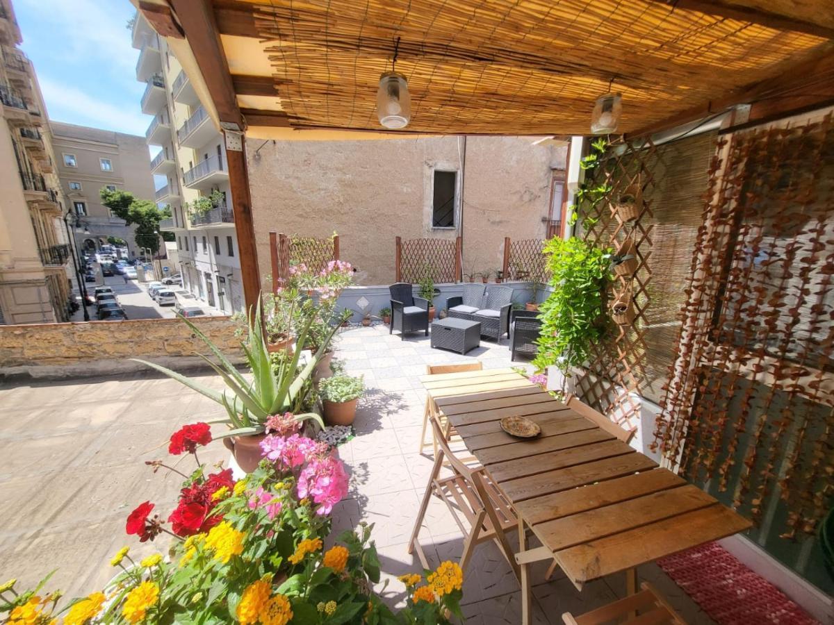 Casetta Poli- Appartamento Con Terrazza - Centro Storico Παλέρμο Εξωτερικό φωτογραφία