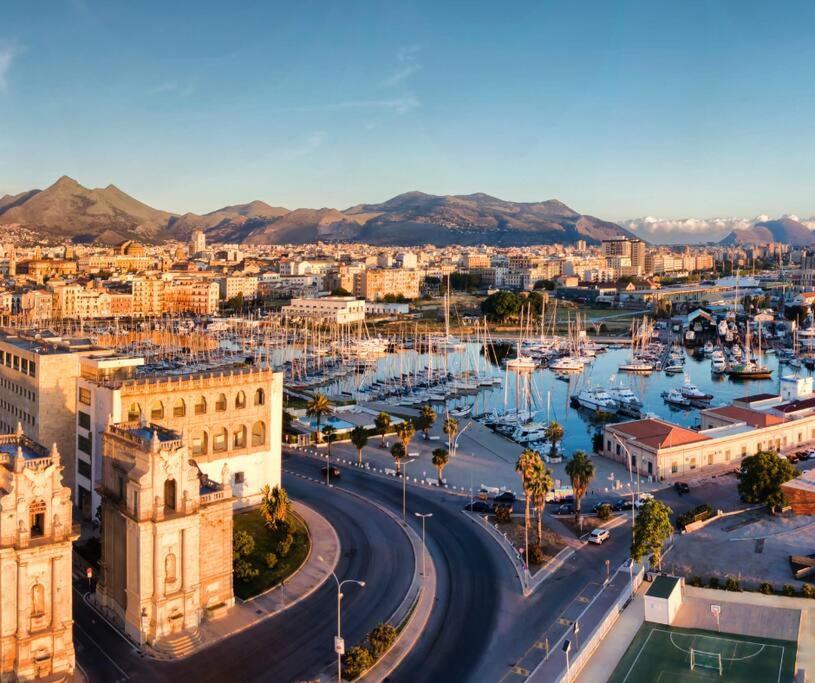 Casetta Poli- Appartamento Con Terrazza - Centro Storico Παλέρμο Εξωτερικό φωτογραφία